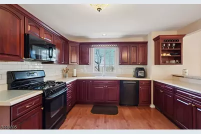 15 Ryan Ln, Lincoln Park, NJ 07035 - Photo 9