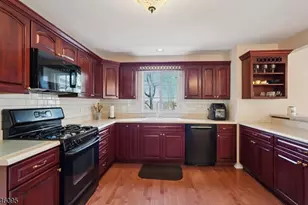 15 Ryan Ln, Lincoln Park, NJ 07035 - Photo 9