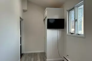 21 Civic Pl, Bloomfield, NJ 07003 - Photo 9