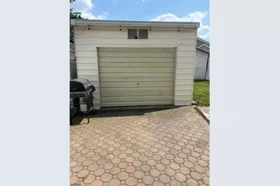 21 Civic Pl, Bloomfield, NJ 07003 - Photo 25
