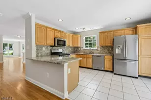 124 Constitution Way, Bernards Township, NJ 07920 - Photo 11