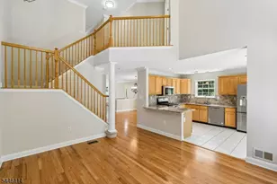 124 Constitution Way, Bernards Township, NJ 07920 - Photo 7