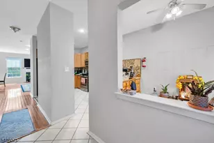 19 Gordon Cir, Parsippany, NJ 07054 - Photo 5
