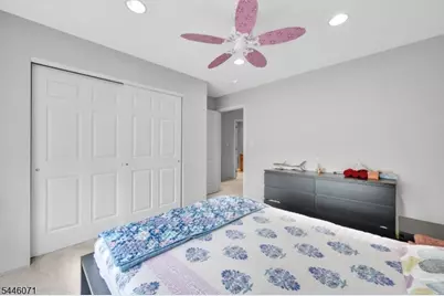 19 Gordon Cir, Parsippany, NJ 07054 - Photo 15