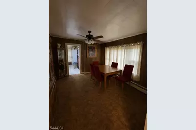 9 Chestnut St, Sussex, NJ 07461 - Photo 5