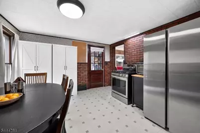 9 Chestnut St, Sussex, NJ 07461 - Photo 11
