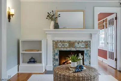 11 Windsor Pl, Montclair, NJ 07043 - Photo 7