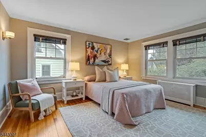 11 Windsor Pl, Montclair, NJ 07043 - Photo 19