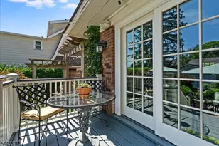 11 Windsor Pl, Montclair, NJ 07043 - Photo 25