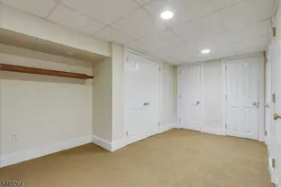11 Windsor Pl, Montclair, NJ 07043 - Photo 23