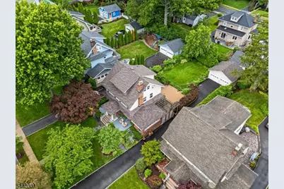 11 Windsor Pl, Montclair, NJ 07043 - Photo 41
