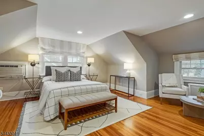 11 Windsor Pl, Montclair, NJ 07043 - Photo 17