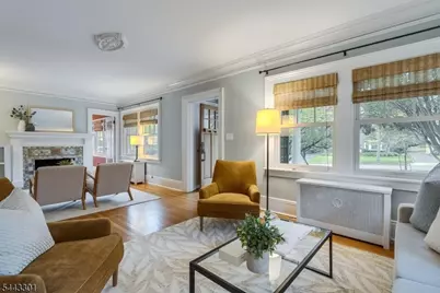 11 Windsor Pl, Montclair, NJ 07043 - Photo 3
