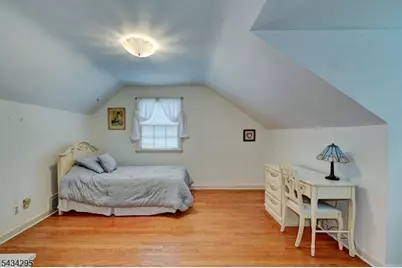328 Plymouth Rd, Union Township, NJ 07083 - Photo 25