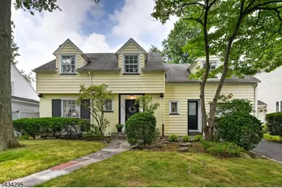 328 Plymouth Rd, Union Township, NJ 07083 - Photo 1