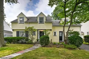 328 Plymouth Rd, Union Township, NJ 07083 - Photo 1
