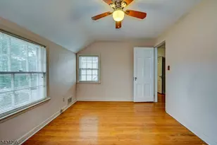 328 Plymouth Rd, Union Township, NJ 07083 - Photo 23