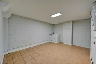 328 Plymouth Rd, Union Township, NJ 07083 - Photo 29