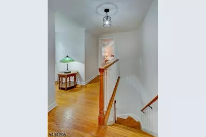 328 Plymouth Rd, Union Township, NJ 07083 - Photo 17