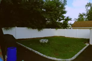 1657 W 3rd St, Piscataway Township, NJ 08854 - Photo 25