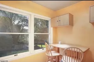66 Maple St, Watchung, NJ 07069 - Photo 5