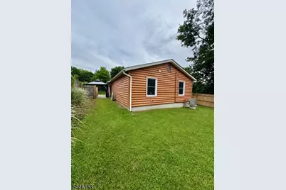 18 Prince St, Hamburg, NJ 07419 - Photo 7