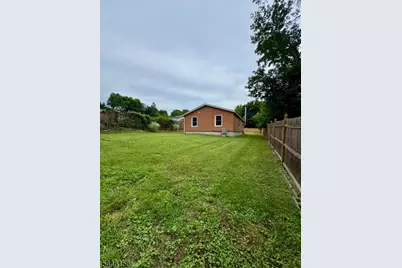 18 Prince St, Hamburg, NJ 07419 - Photo 5