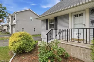 124 Rivervale Rd, River Vale Township, NJ 07675 - Photo 3