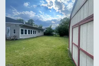 19 W Francis St, Woodbridge Township, NJ 08830 - Photo 25