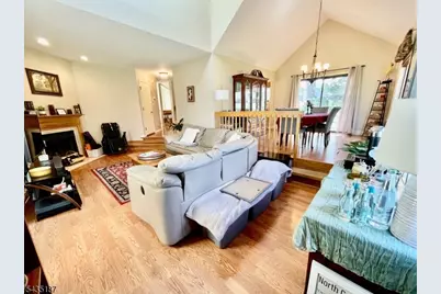 2 Hawthorne Pl, Bernards Township, NJ 07920 - Photo 3