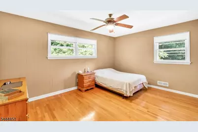 28 Southard Pl, Bernards Township, NJ 07920 - Photo 13