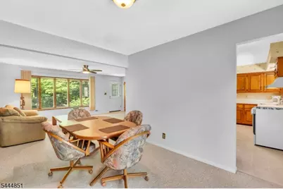 28 Southard Pl, Bernards Township, NJ 07920 - Photo 11