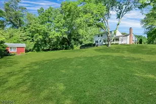 681 Chestnut St, Long Hill Township, NJ 07980 - Photo 27