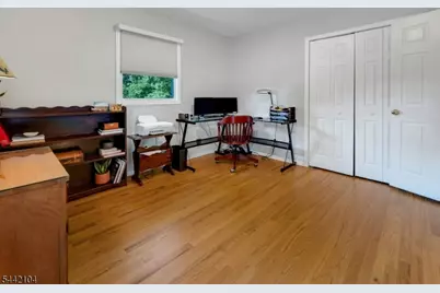 681 Chestnut St, Long Hill Township, NJ 07980 - Photo 21