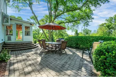 681 Chestnut St, Long Hill Township, NJ 07980 - Photo 31