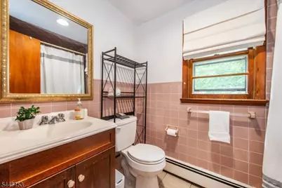 140 Maplewood Ave, Clifton, NJ 07013 - Photo 19