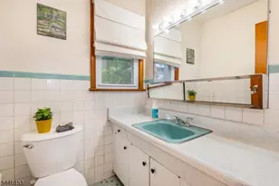 140 Maplewood Ave, Clifton, NJ 07013 - Photo 15