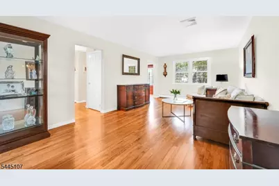 68 Fieldstone Pl, Wayne, NJ 07470 - Photo 7