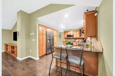 68 Fieldstone Pl, Wayne, NJ 07470 - Photo 13