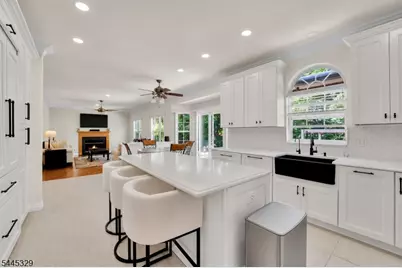154 Tanglewood Pass, Jefferson Township, NJ 07849 - Photo 5