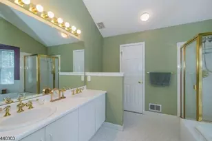 84 Constitution Way Ondo, Bernards Township, NJ 07920 - Photo 11