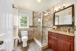 15 Nuthatcher Ct, Wayne, NJ 07470 - Photo 21