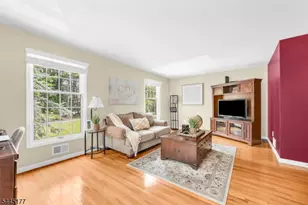 15 Nuthatcher Ct, Wayne, NJ 07470 - Photo 11