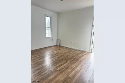 520 E 24th St, Paterson, NJ 07514 - Photo 5