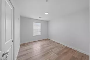 35 Woodside Pl, Newark, NJ 07104 - Photo 11