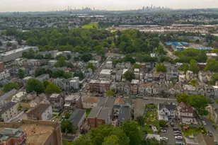 35 Woodside Pl, Newark, NJ 07104 - Photo 29