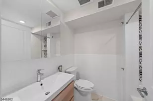 35 Woodside Pl, Newark, NJ 07104 - Photo 9