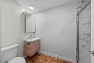 35 Woodside Pl, Newark, NJ 07104 - Photo 17