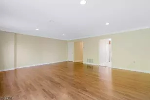 182 Wildflower Ln, Hillsborough Township, NJ 08844 - Photo 9