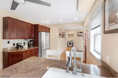 34 Orchard Sq, Caldwell, NJ 07006 - Photo 13